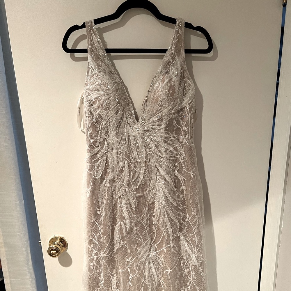 Galina Signature Wedding Dress